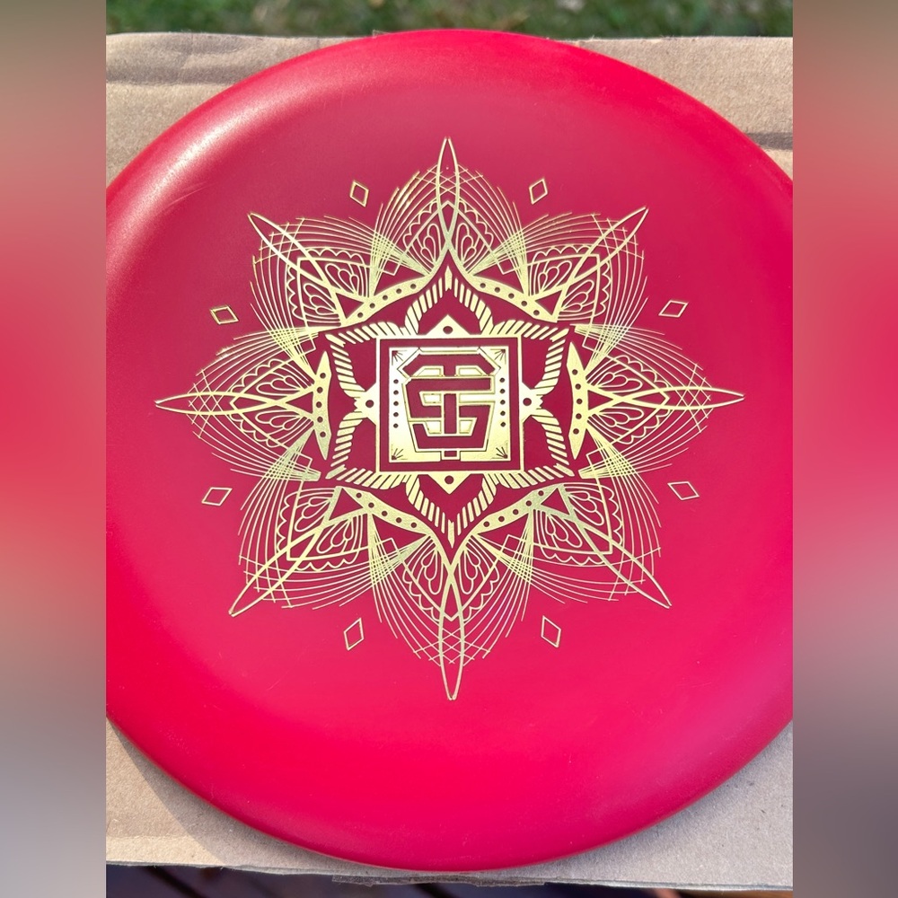 New TSA Stamped, Innova Made, Discmania P-Line P1x Disc in Red and Gold 170g